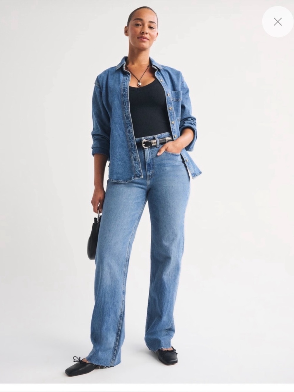 Abercrombie & Fitch Curve Love 90s Relaxed Jean high rise in Light Blue